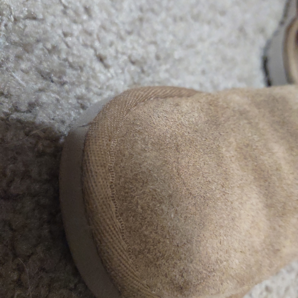 UGG Australia 11c Aleyah Sheepskin Suede Boots - Picture 8 of 10